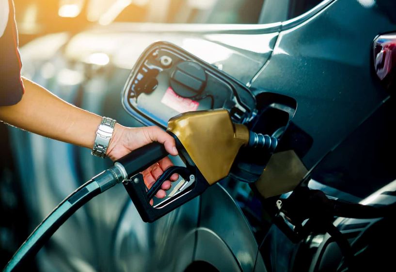قیمت بنزین چگونه «واقعی» می‌شود؟
