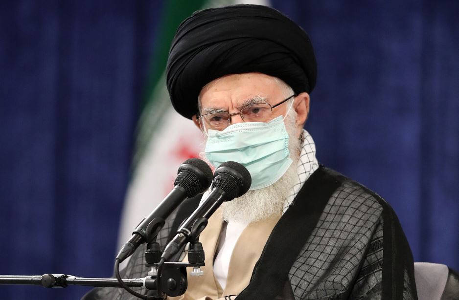 جمهوری اسلامی «اژدهای هفت‌سر استکبار» را عقب راند