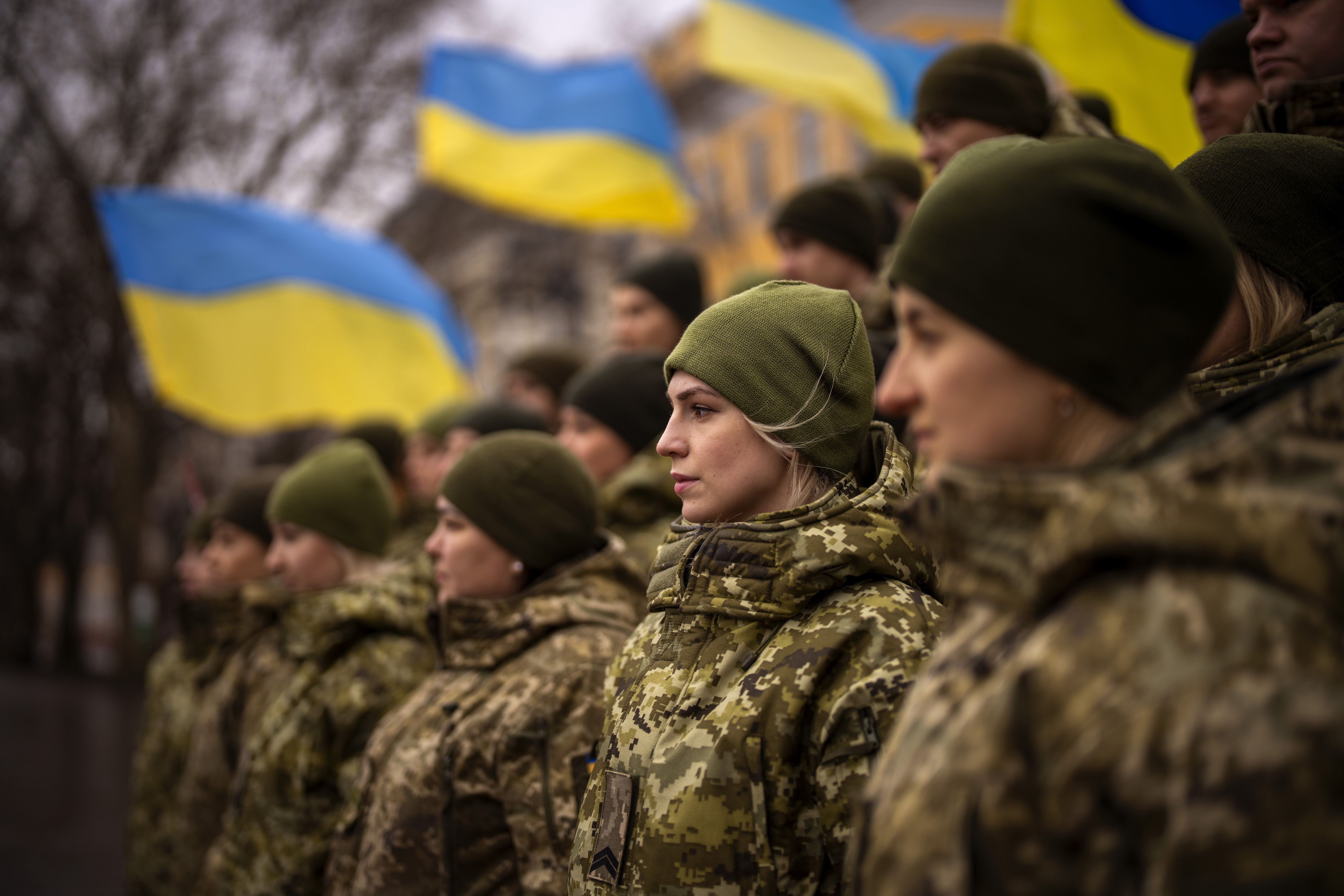 سربازان زن اکراین در تله ارتش 