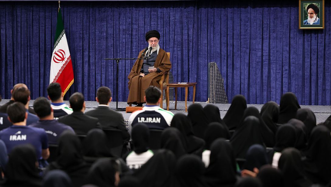 جوان ایرانی، مهارت رسیدن به قله‌ها را دارد