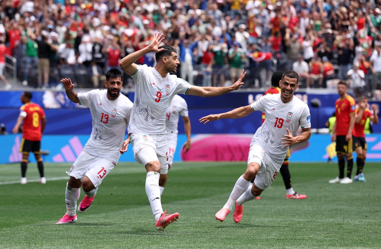 بلاتکلیف و بی‌مقصد!