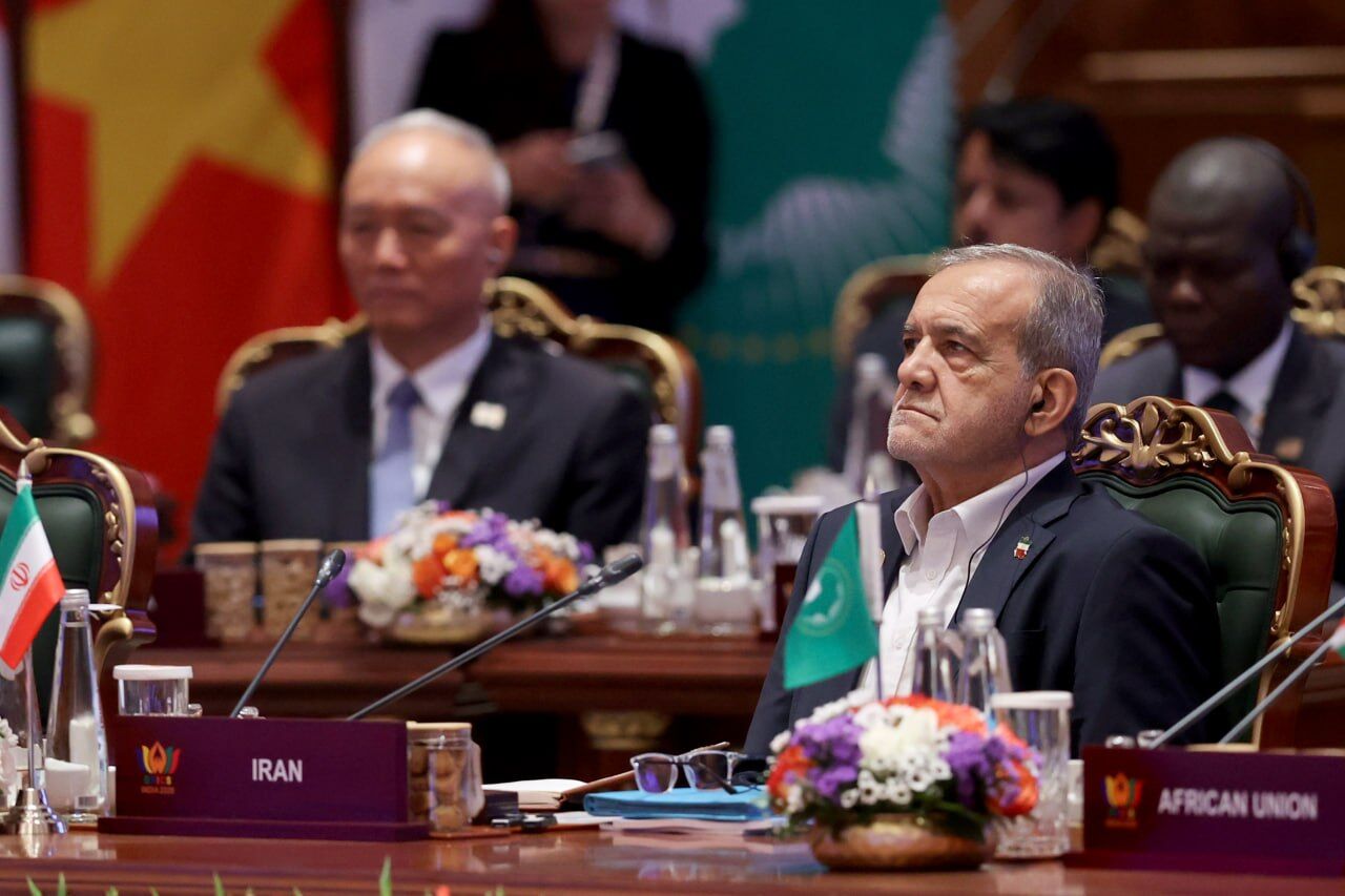 http://sayeh-news.com/Content/1405/06/22/IMG_39764.jpg