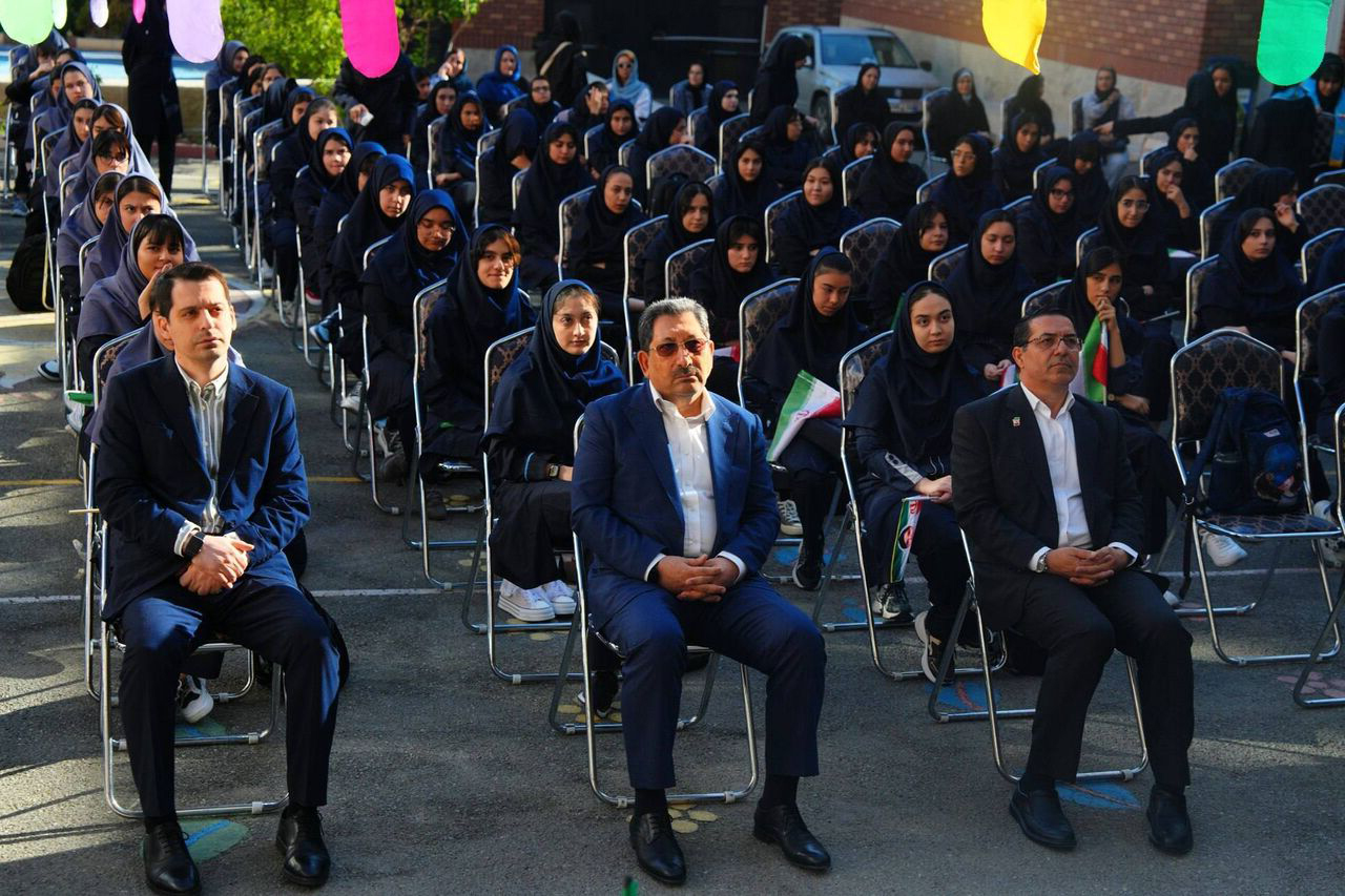 http://sayeh-news.com/Content/1405/07/04/IMG_15614.jpg