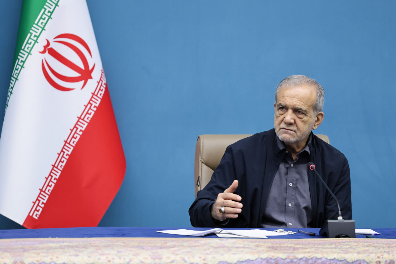 http://sayeh-news.com/Content/1405/07/17/IMG_70784.jpg
